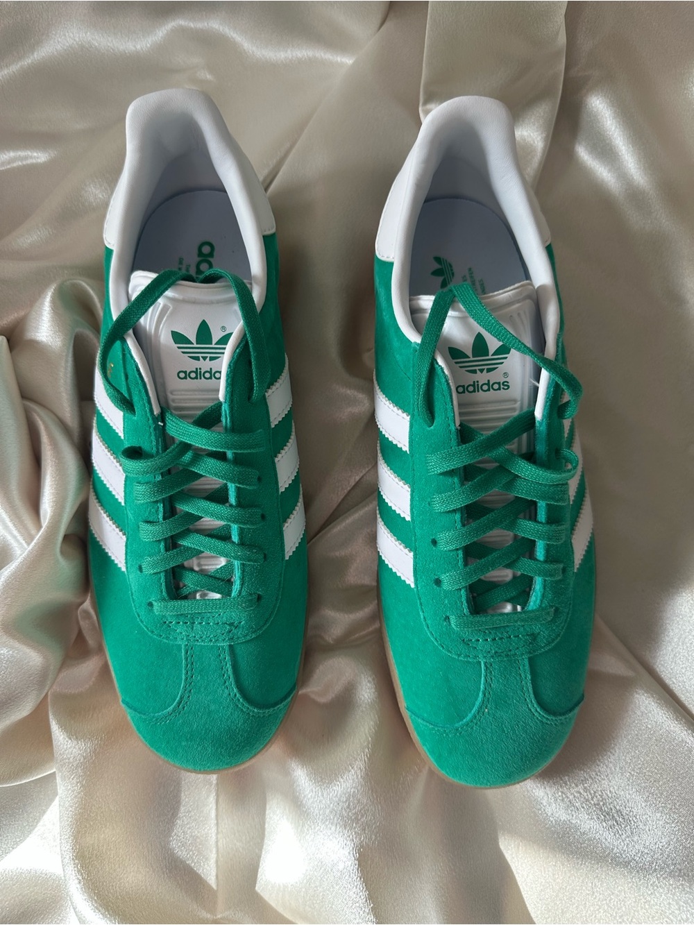 adidas Gazelle Suede Sneaker in Court Green & Cloud White - Picture 2 of 4